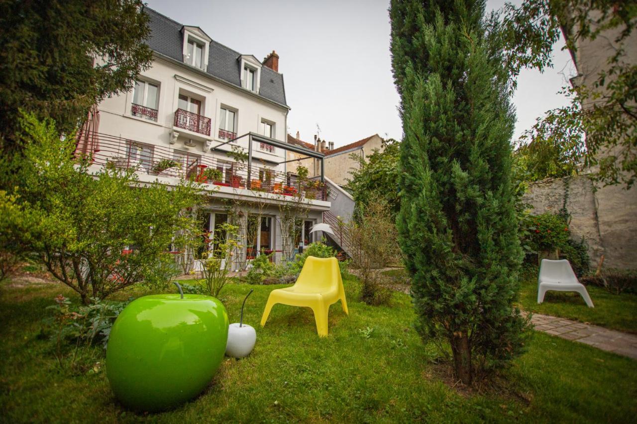 Le Jardin Des Toiles Hotel Triel-sur-Seine Bagian luar foto